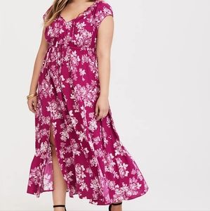 NWOT Torrid Berry Floral Challis Maxi Dress